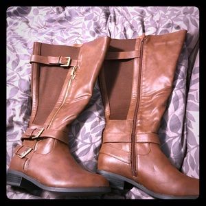 Extra Extra Wide boots